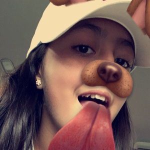 Meet your Posher, Daniela